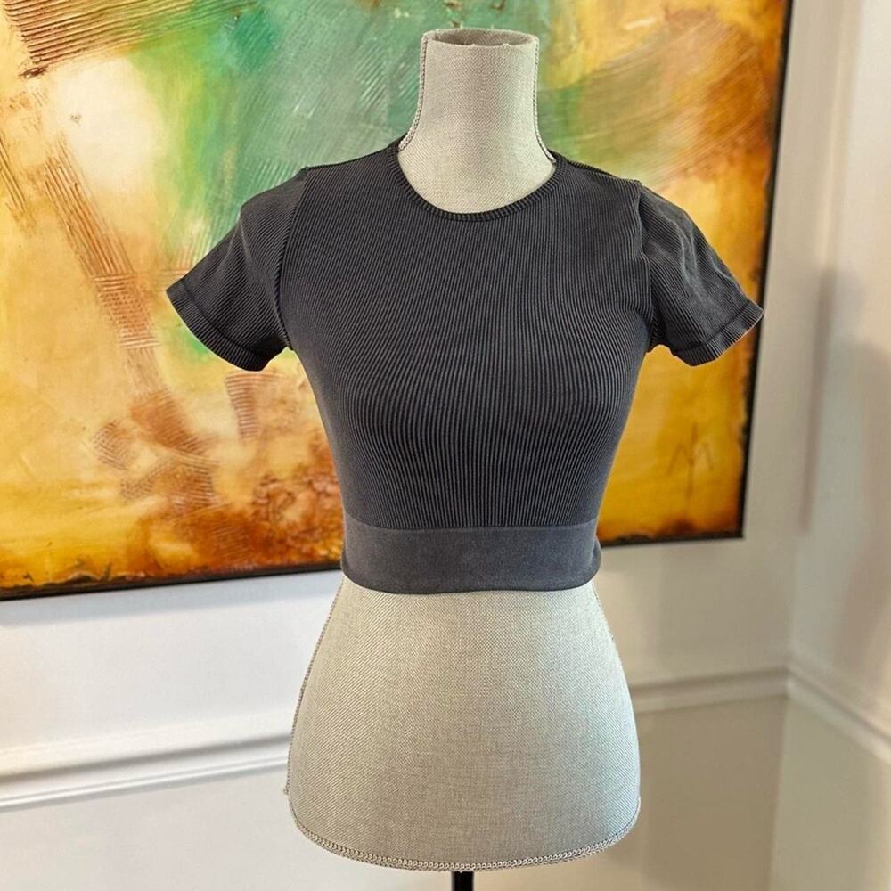 cropped top ribbed streetwear solid color dark grey edgy women small